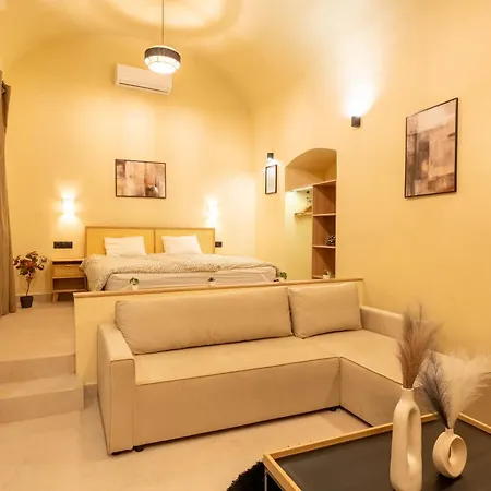 7th Heaven Apartment *