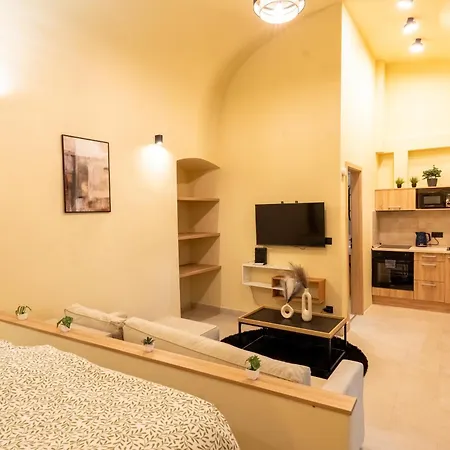 7th Heaven Apartment *